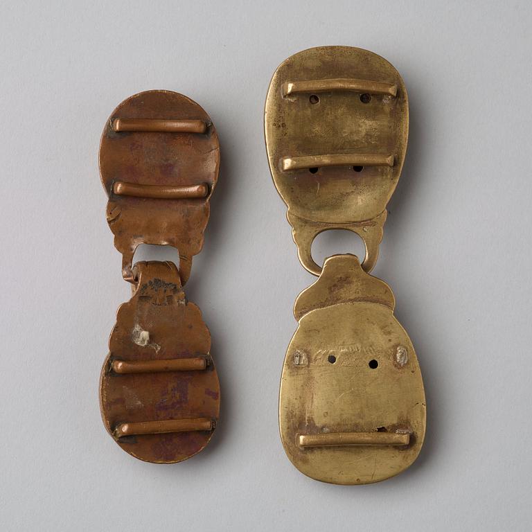 Two gilt copper alloy belt hooks, Qing dynasty, 18/19th Century.