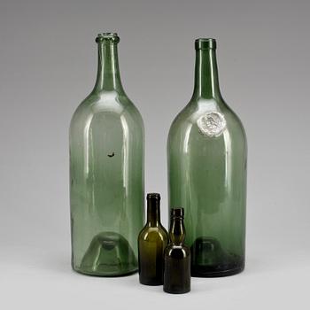 FLASKOR, 4 st, glas, 1800-tal.