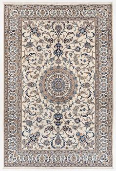 Carpet, Nain, approx. 293 x 197 cm.