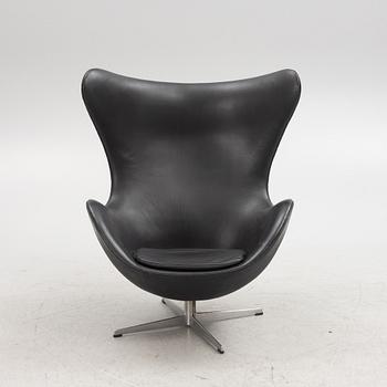 Arne Jacobsen, armchair, "The Egg Chair", Fritz Hansen, Denmark 1971.