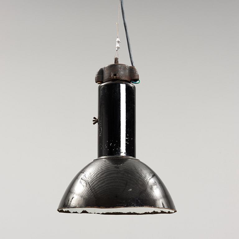 Taklampa, industridesign, 1900-talets början.