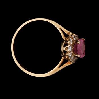 RING, guld 18k med rosa safir. Vikt ca 3 gram.
