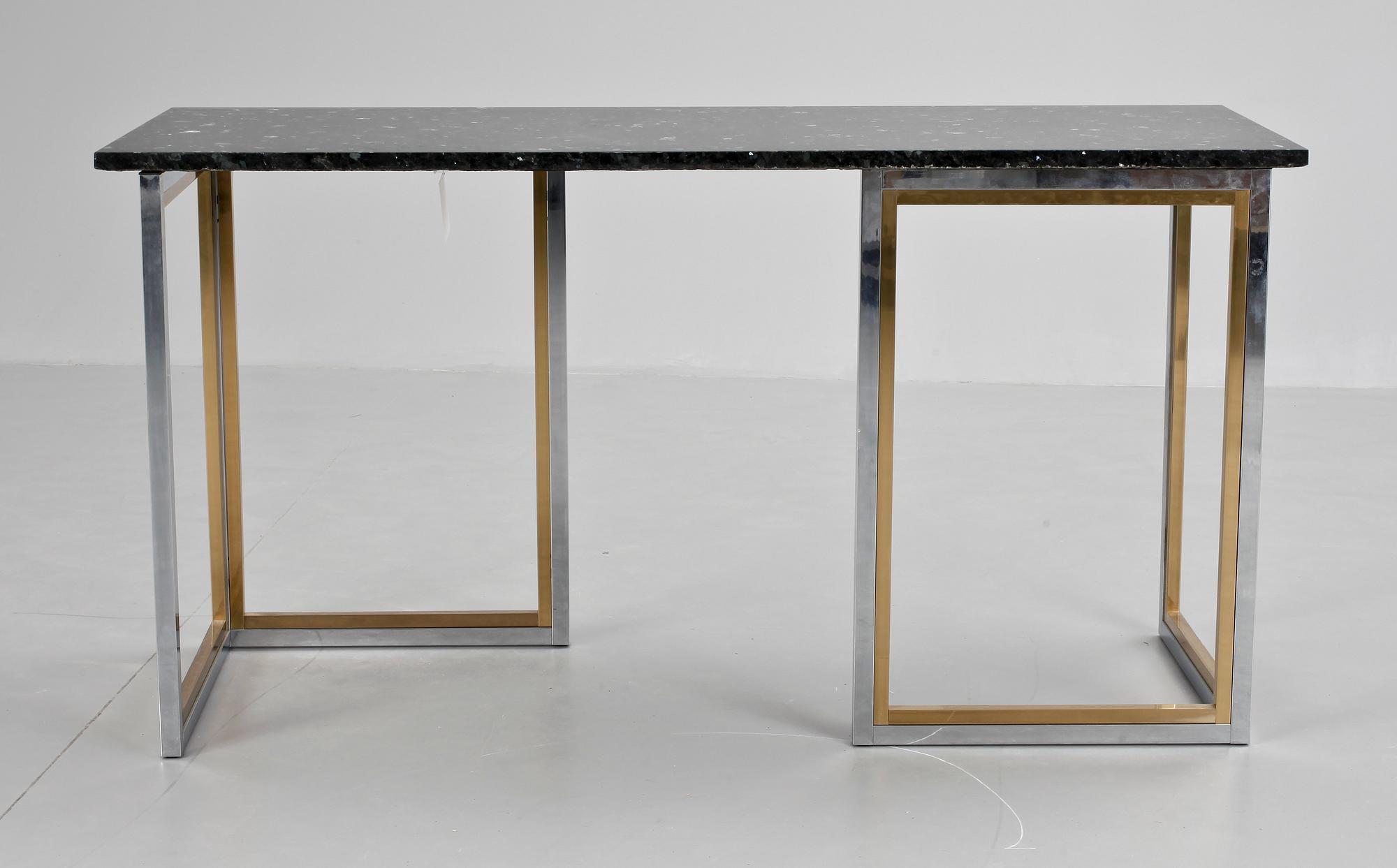 SIDEBOARD, 1980-tal.