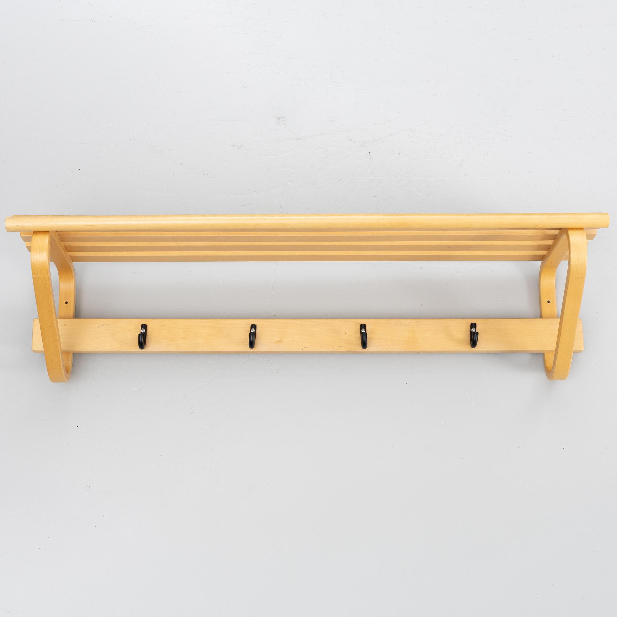 Alvar Aalto, hatthylla, modell 109, Artek, Finland, 1900-talets andra hälft.
