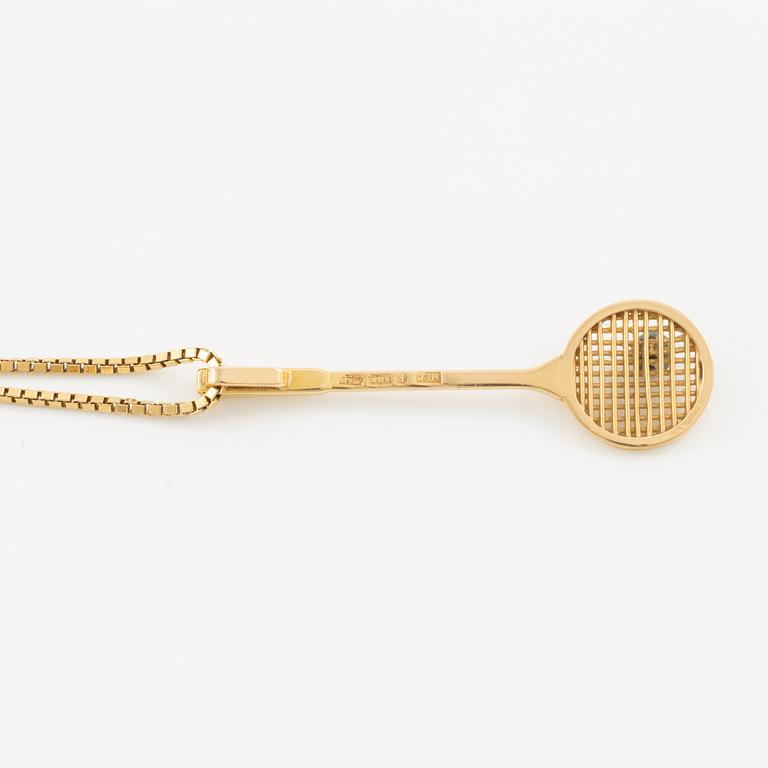 Chain with pendant, in the shape of a squash racket, 18K gold.