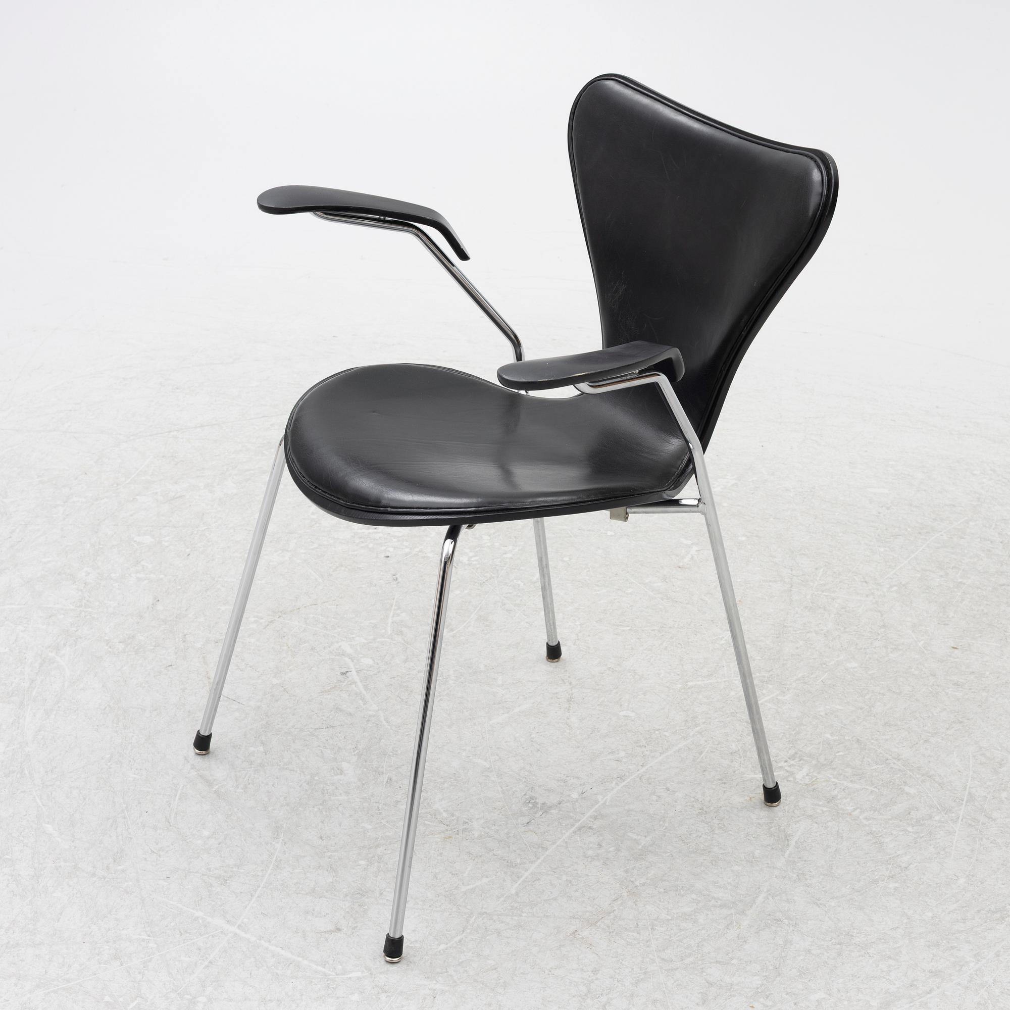 Arne Jacobsen, Armchairs, 4 pcs, "The Seven", Fritz Hansen, Denmark, 2006.
