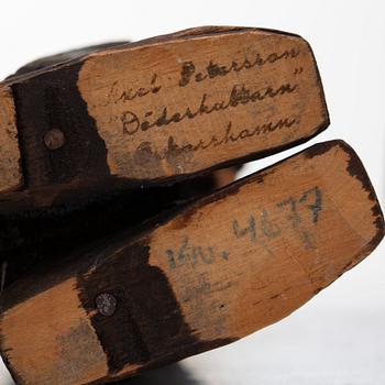 Axel Petersson Döderhultarn, "The Wedding" (5).