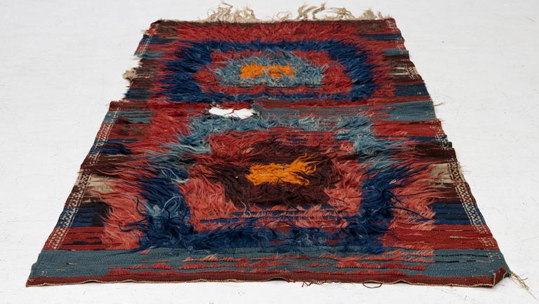 A Filikli fragment, antique probably Karapınar Konya, central Anatolia, c. 210 x 110 cm.