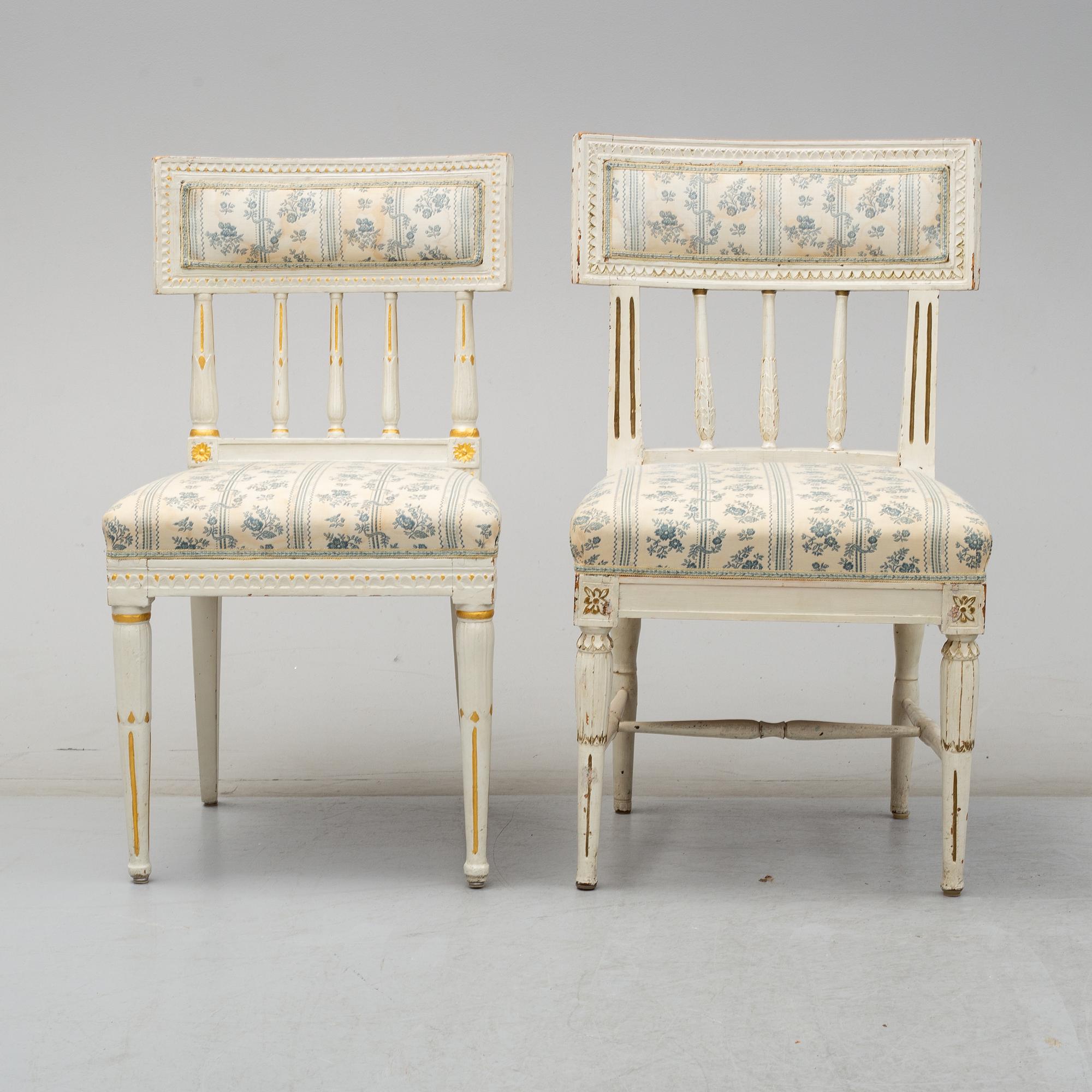 Eight chairs (6+2), late gustavian and late gustavian style, 19th century and ca 1900.