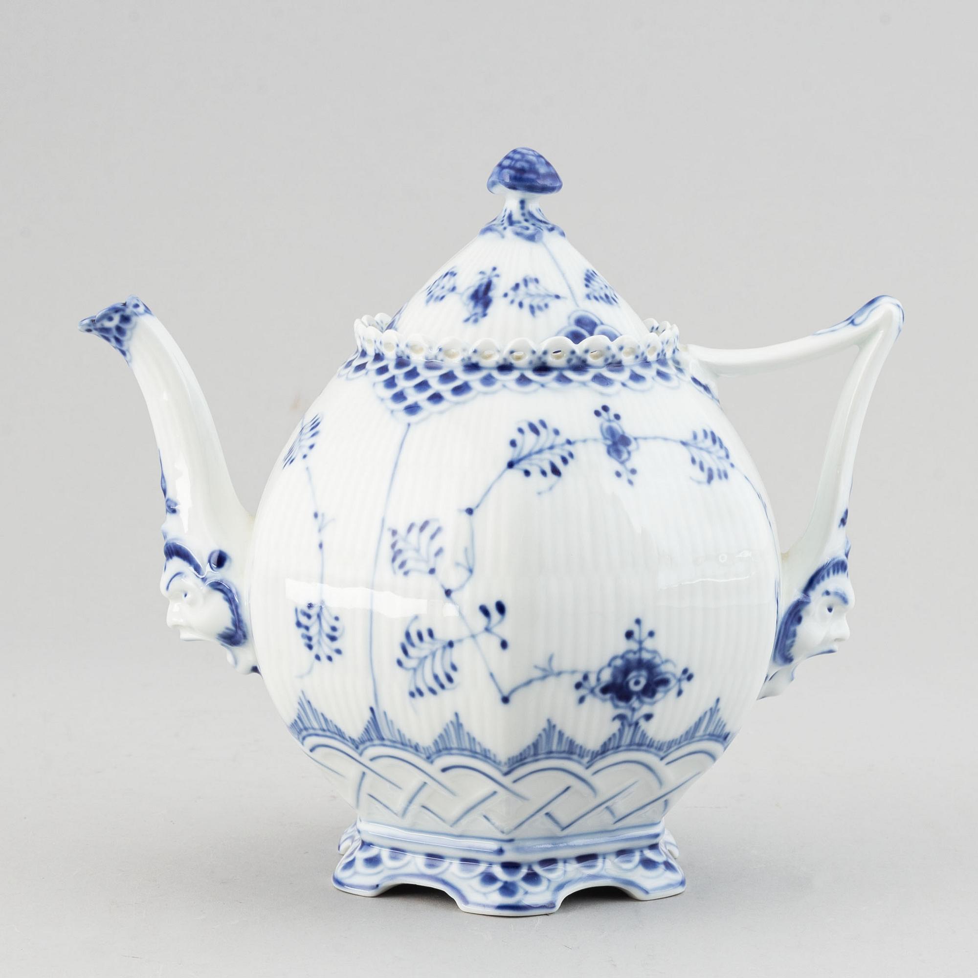 Royal Copenhagen,  a '1119' 'Musselmalet Full Lace' porcelain teapot, Denmark.