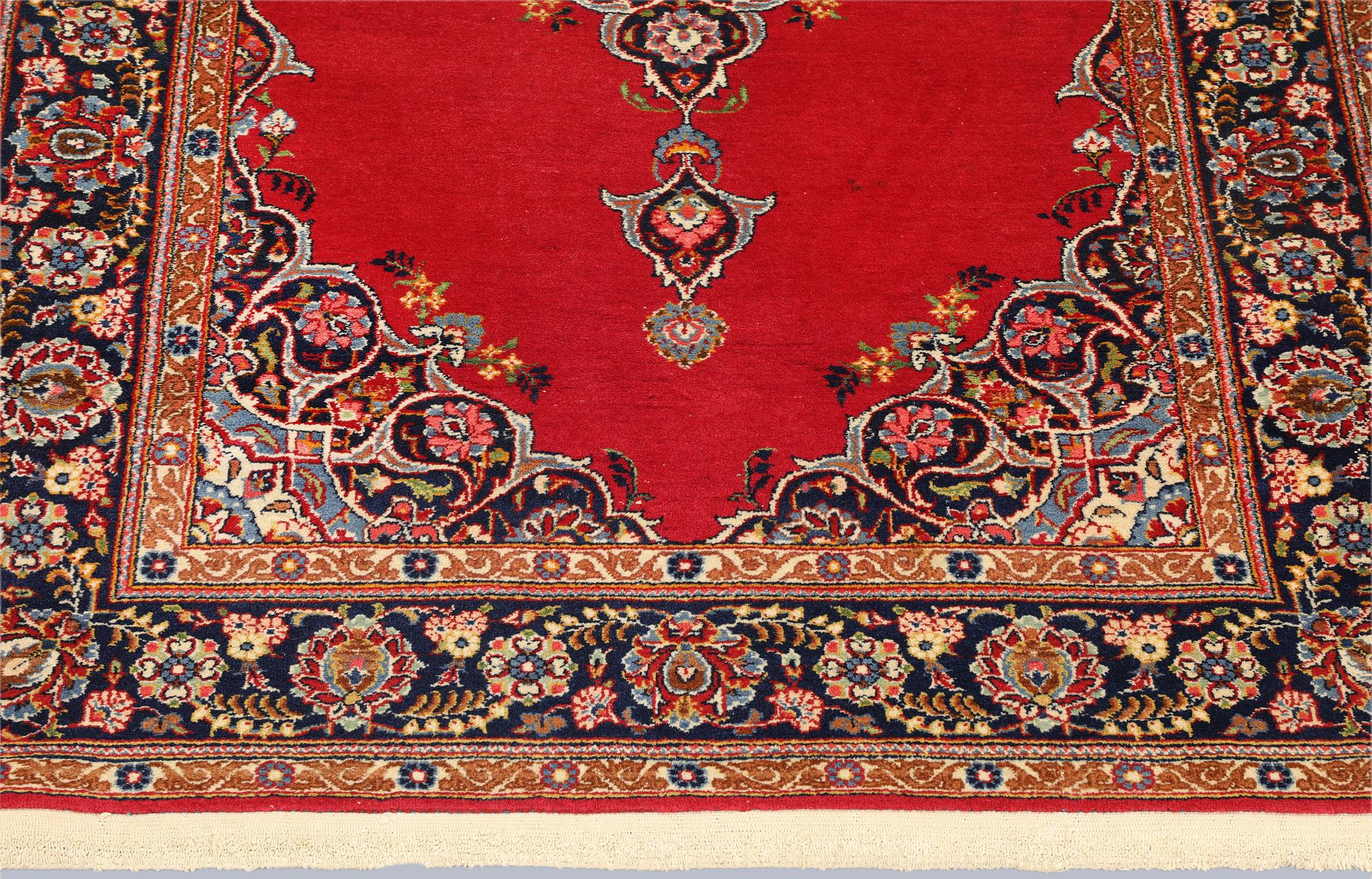 Matta, semiantik Keshan, ca 160 x 117 cm.