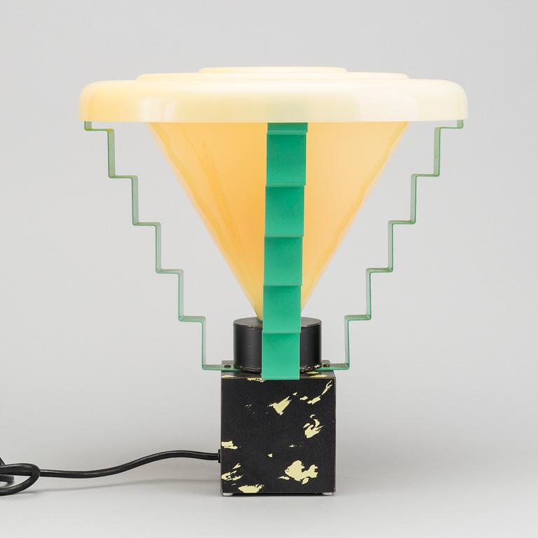GEORGE SOWDEN, a "Glastonbury" Memphis table lamp, Italy 1984.