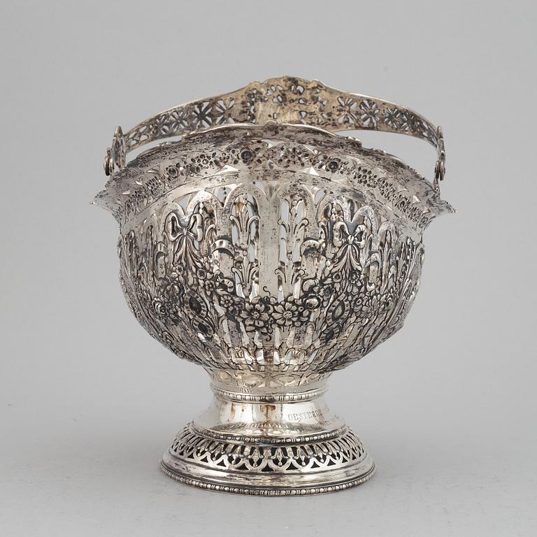 A German late 19th/early 20th century silver bread basket.