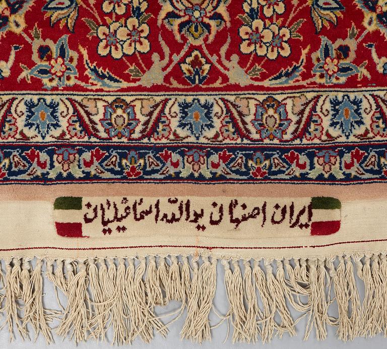 MATTA, Old Isfahan, ca 240 x 149,5 cm (samt kortsidorna med 2,5 respektive 5,5 cm slätväv).