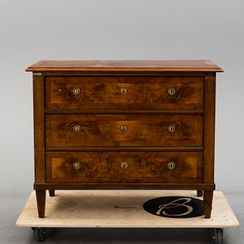 A late 19th Century chest of drawers.