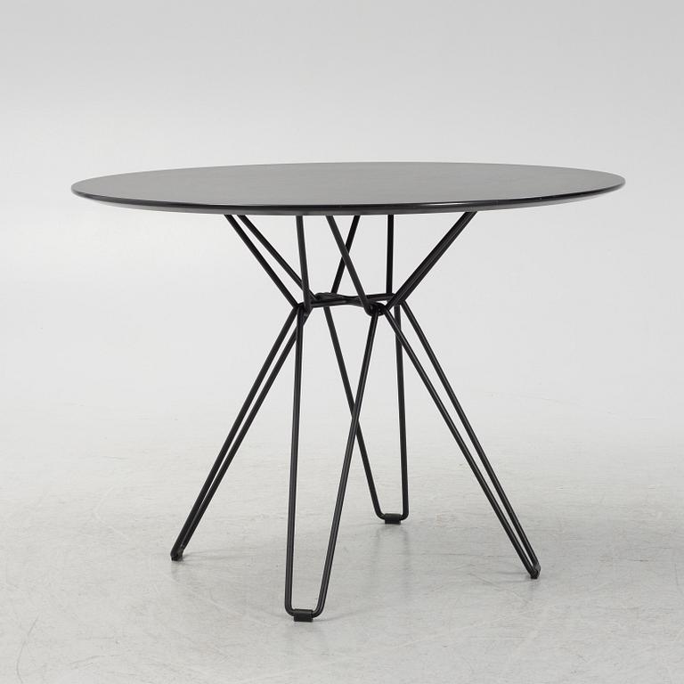 Massproduction, dining table.