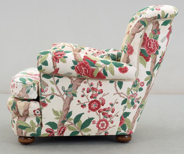 FÅTÖLJ, "modell 366", Josef Frank, Firma Svenskt Tenn, formgiven 1934.