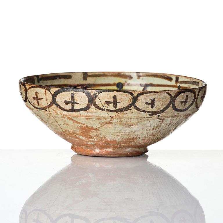 Skål, lergods, Nishapur, nordöstra Persien, 900-1000-tal.