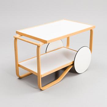 ALVAR AALTO, A TEA TROLLEY. Model 98. 1980s.