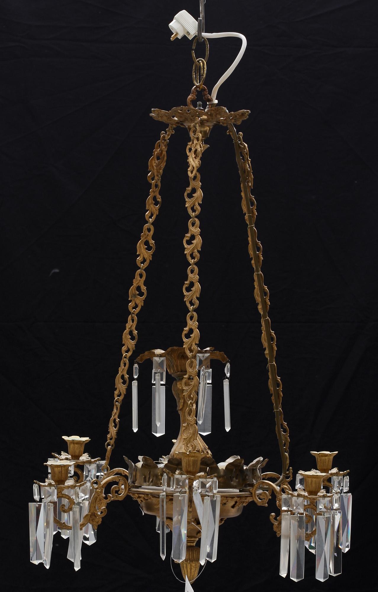 LJUSKRONA, nyrokoko, 1800-talets andra hälft. H 67.