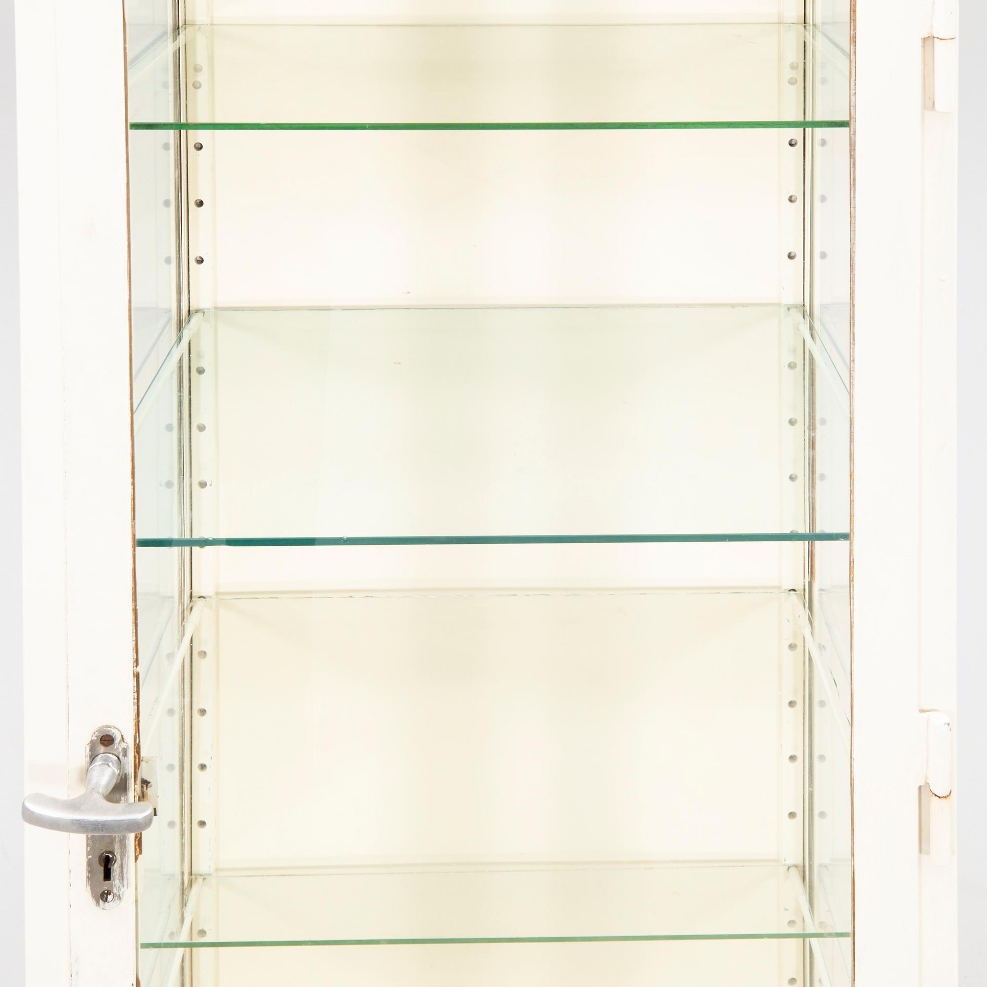 A mid 1900s medicine cabinet.
