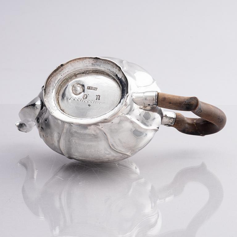 A Swedish 18th century small silver tea-pot, mark of Jonas Berg, Stockholm 1756.