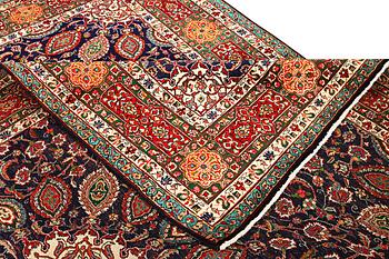 Matta, Keshan, ca. 330 x 244 cm.