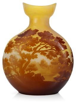 An Emile Gallé Art Nouveau cameo glass vase, Nancy, France.