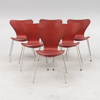 Arne Jacobsen, six 'Series 7' chairs, Fritz Hansen, Denmark, 1995.