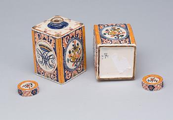 TEDOSOR, ett par, fajans, 1800/1900-tal.