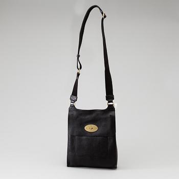 A Mulberry "Anthony Messenger Black" shoulder bag.