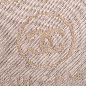 Chanel, "Deauville" Shopping tote, 2020.