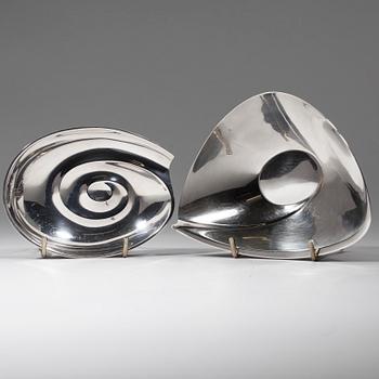 SKÅLAR, 2 st, silver, Tapio Wirkkala, signerade TW, Hopeakeskus, Tavastehus 1960-tal. Tot. vikt 169 g.