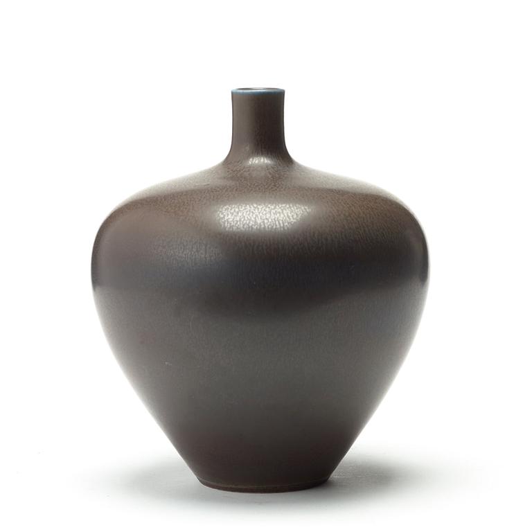 Berndt Friberg, A Berndt Friberg stoneware vase, Gustavsberg studio 1964.