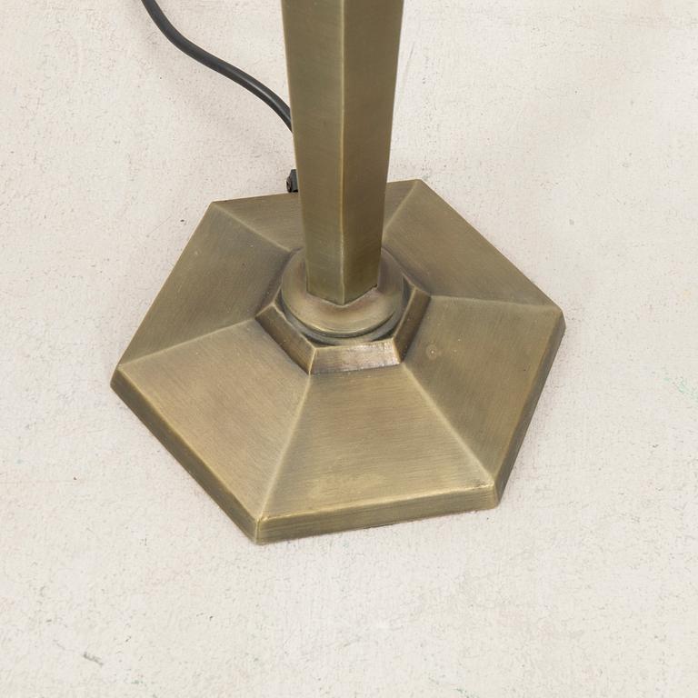 Table lamp, modern manufacture.