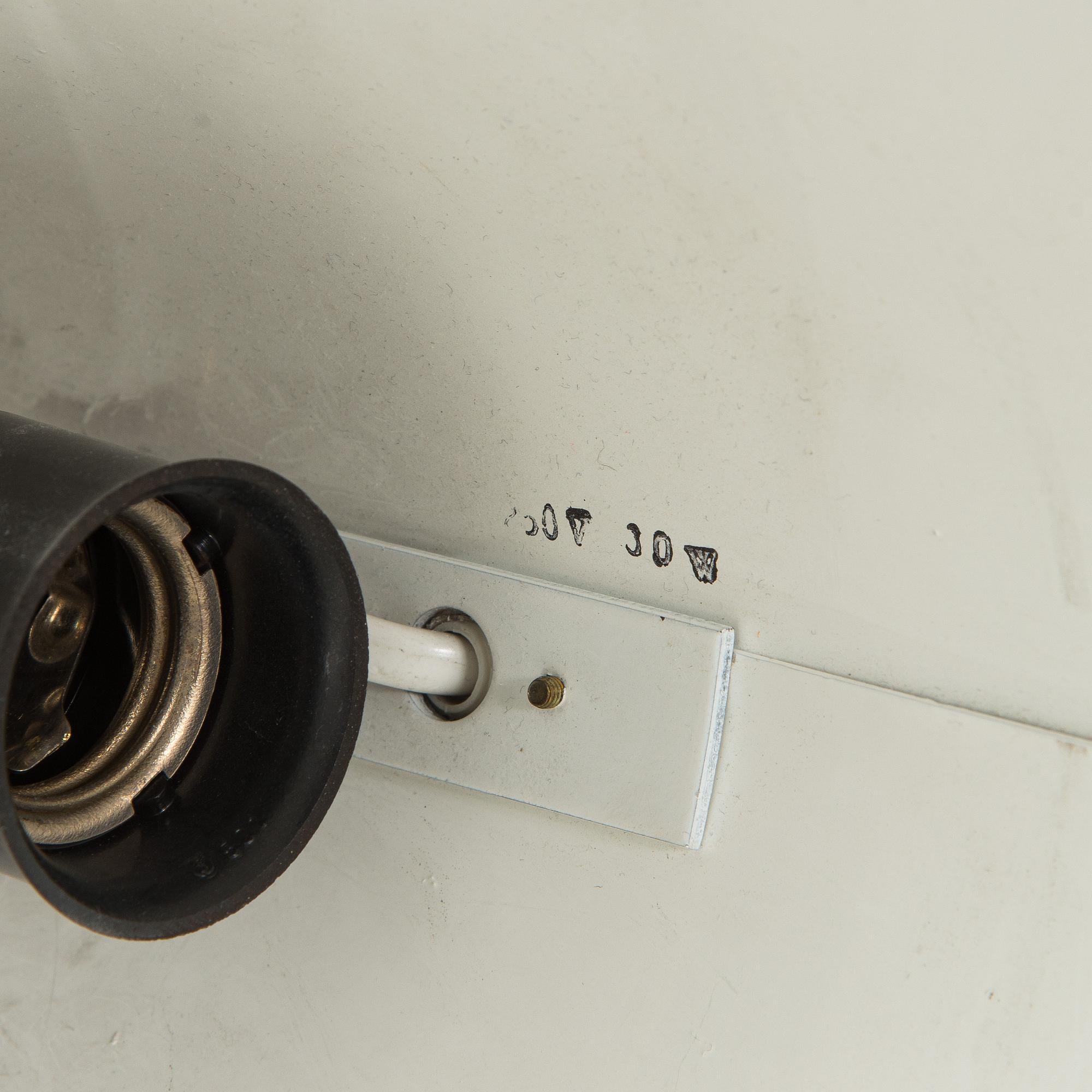 Paavo Tynell, a mid-20th century K10-10 floor lamp for Idman.