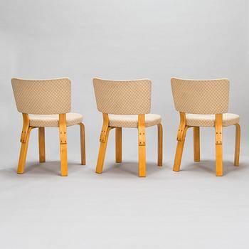 Alvar Aalto, three mid-20th century '62' chairs for O.Y. Huonekalu- ja Rakennustyötehdas A.B.