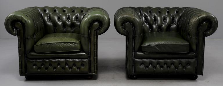 FÅTÖLJER, ett par, Chesterfieldmodell, 1900-talets andra hälft.