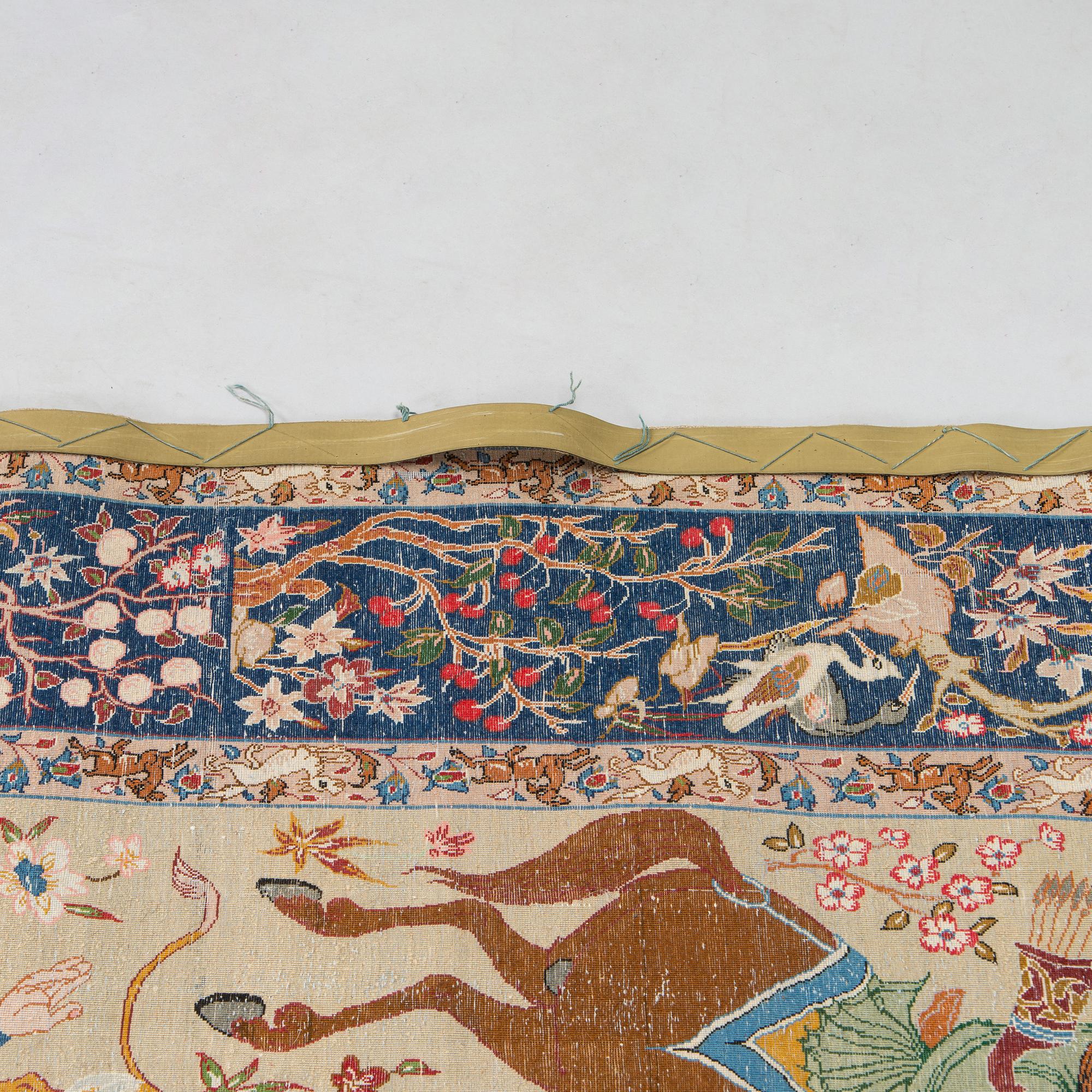 A semi-antique Isfahan rug, central Persia, approx. 243 x 151 cm.