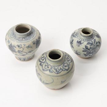 A group of eleven Chinese jars and vases, late Ming dynasty / 17th century.