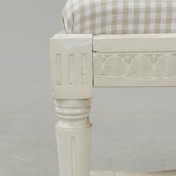 TABURETT, gustaviansk, 1700-talets andra hälft.