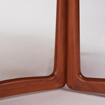 Peter Hvidt & Orla Mølgaard Nielsen, a teak gate leg dining table, France & Son, Denmark, 1950s-1960s.