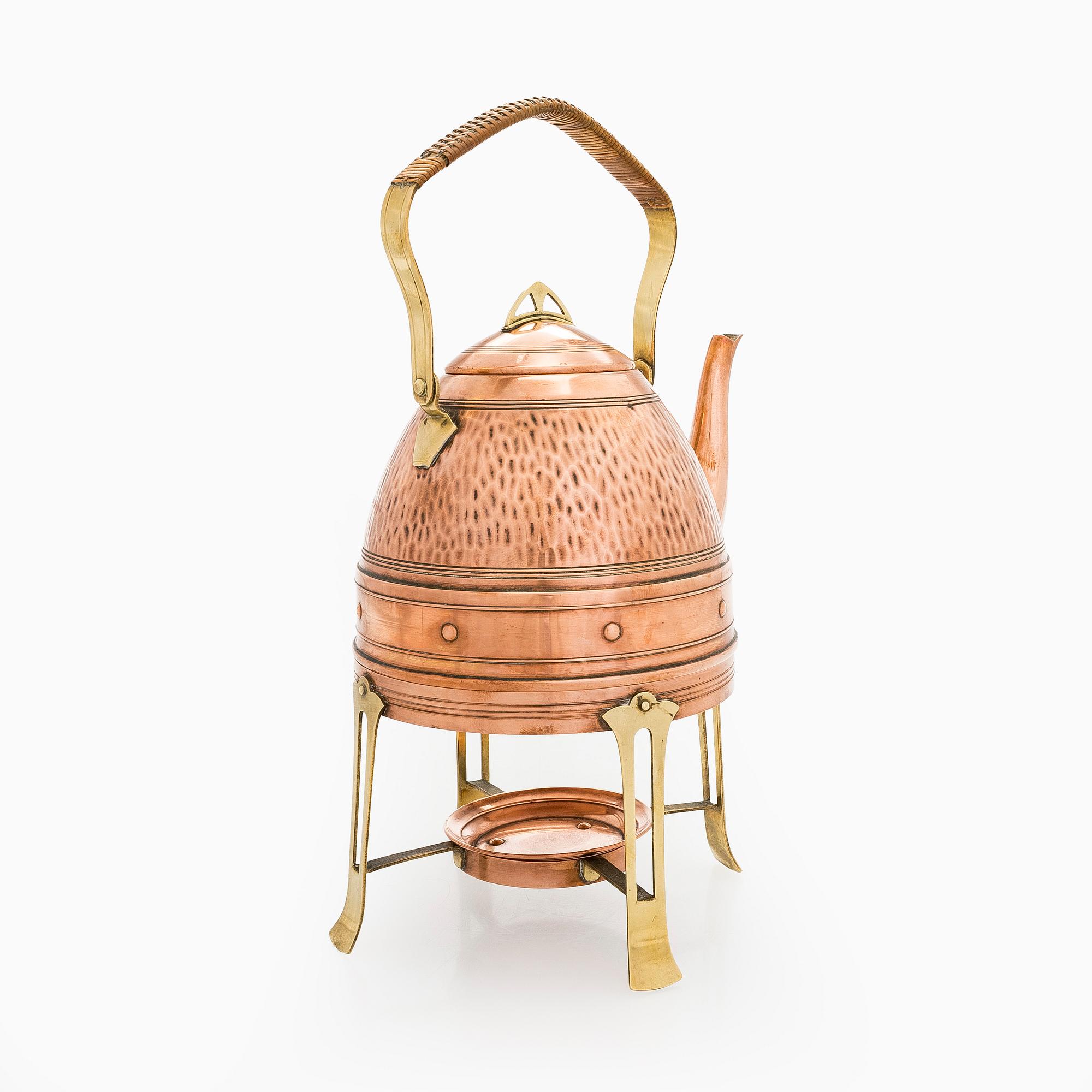 Copper pan, early 20th century.