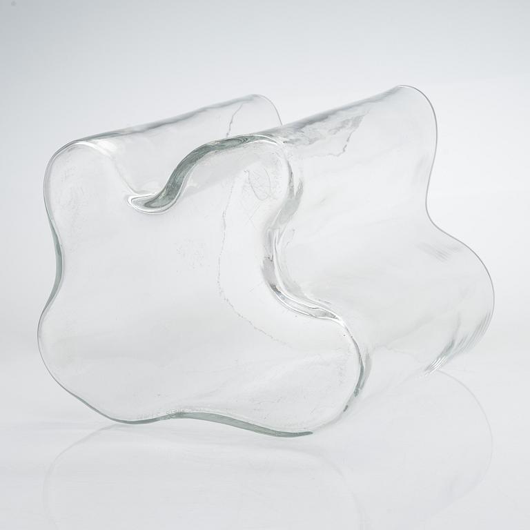 Alvar Aalto, a '3031' vase signed Alvar Aalto 3/1983.