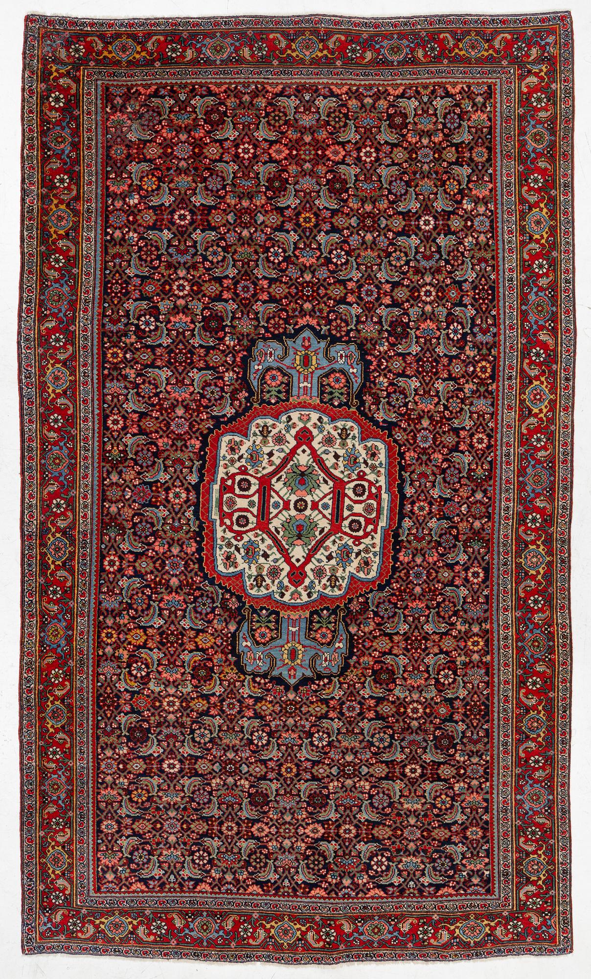 Carpet, Bidjar, approx. 387 x 223 cm.