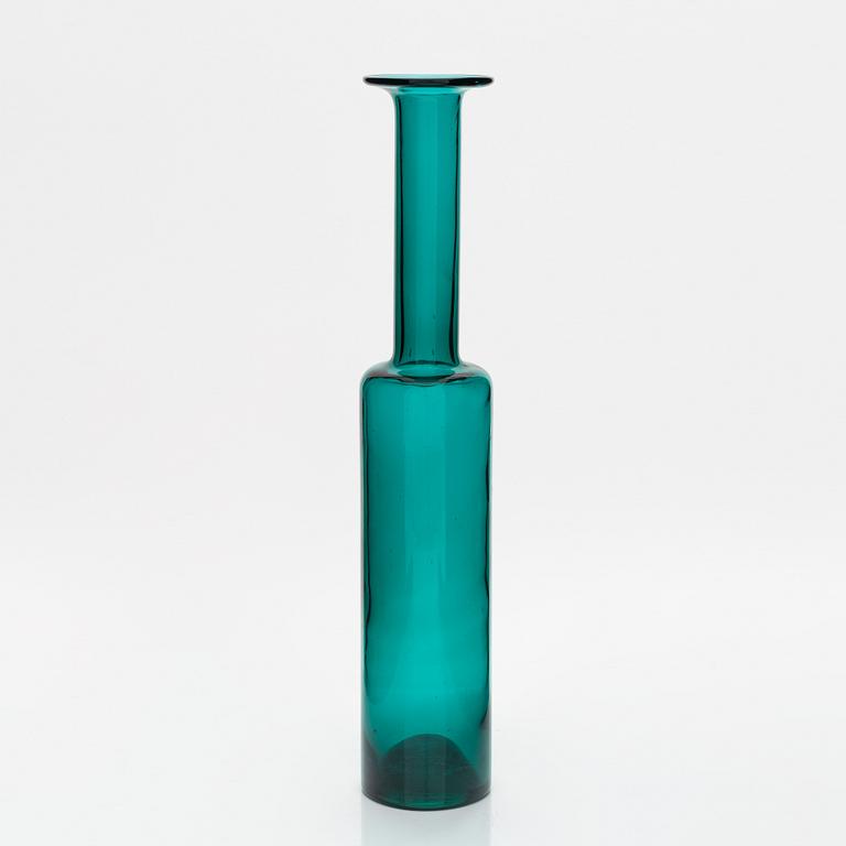 Nanny Still, a bottle signed Riihimäen Lasi O.Y Nanny Still.