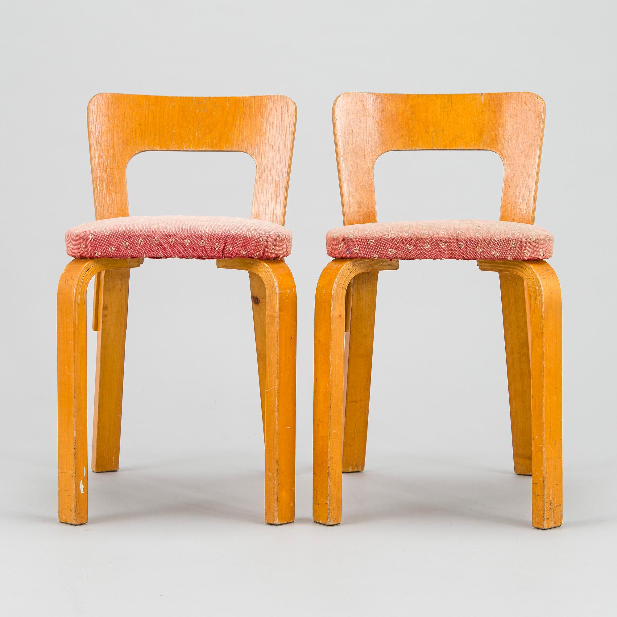 Alvar Aalto, a pair of  'A65' chairs for O.Y. Huonekalu- ja Rakennustyötehdas A.B. early 1940s.