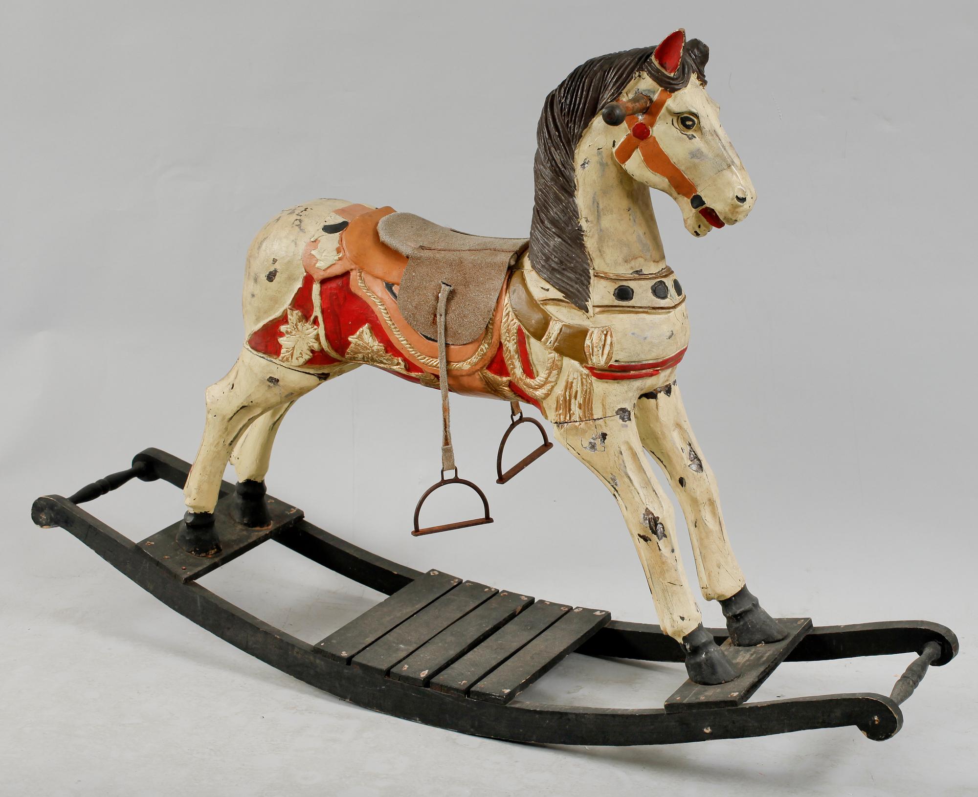 GUNGHÄST, målat trä, 1900-talets första hälft.