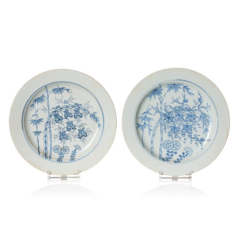 A pair of large chargers, Qing dynasty, first half of the 18th Century.