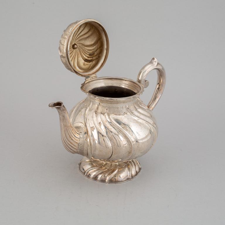 CG Hallberg, tekanna, silver, Stockholm 1888.